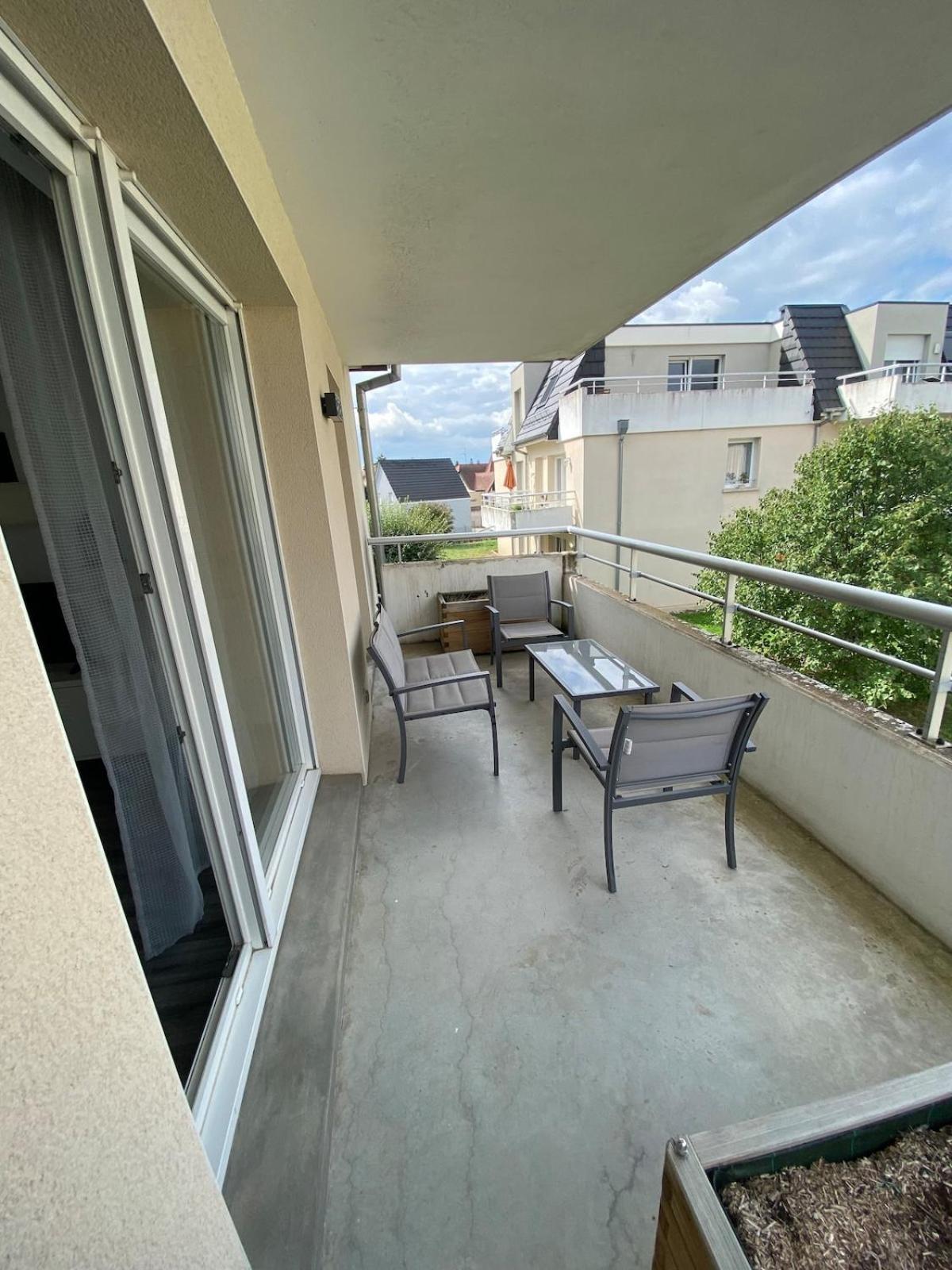 U1 Chaleureux Appartement Avec Balcon A Uffholtz Esterno foto
